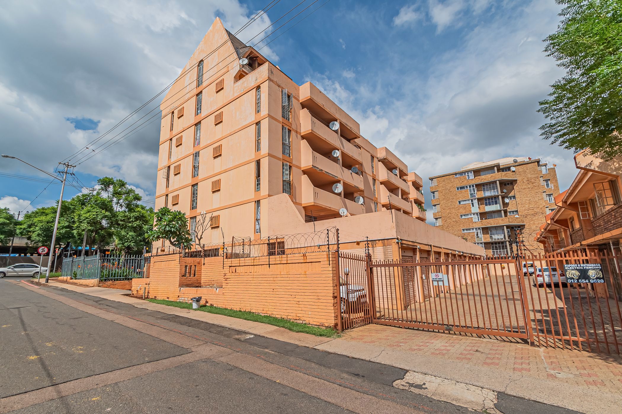 Apartment for sale in Sunnyside, Pretoria East - PT1752606