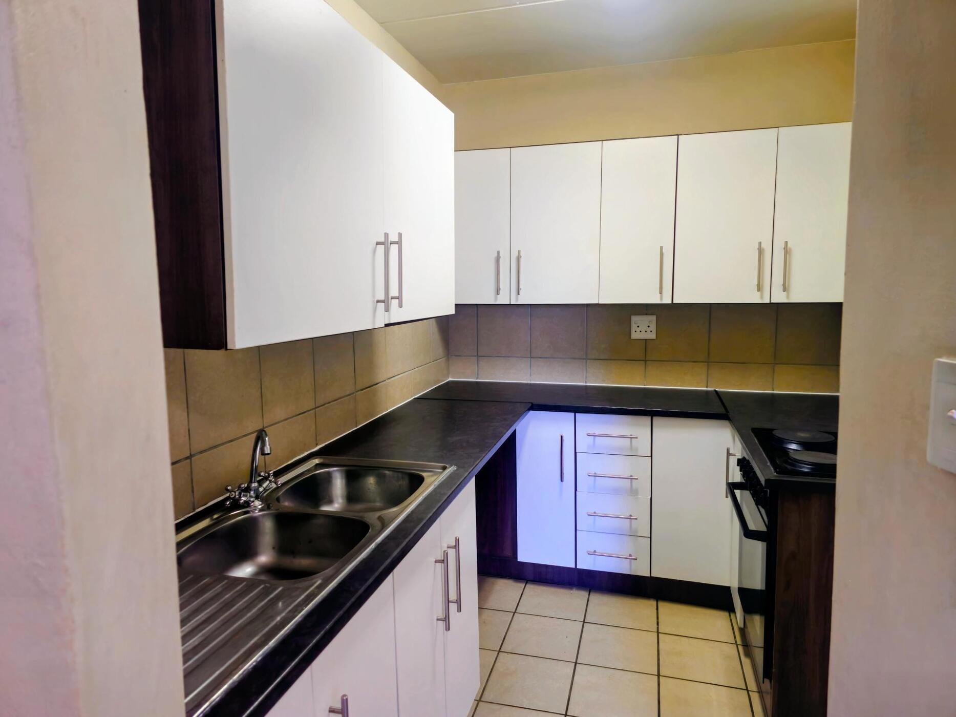 Apartment to rent in Die Hoewes - CNL1751741