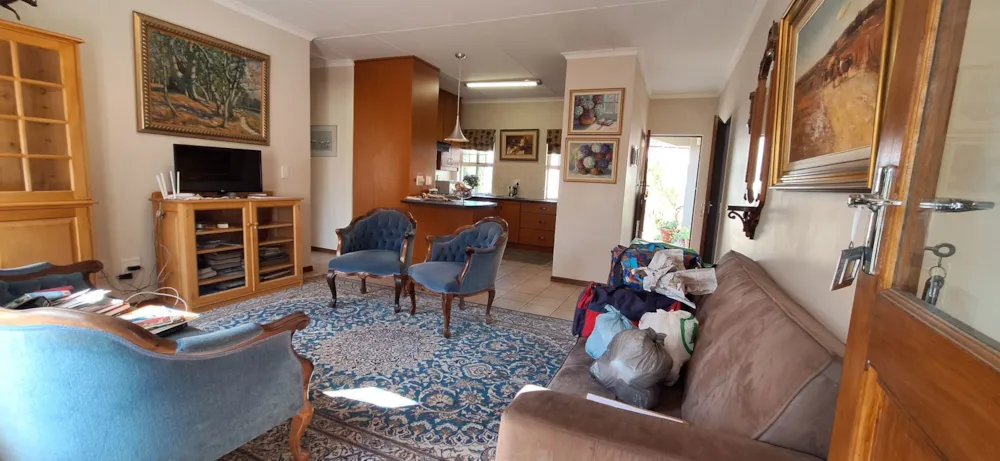 Retirement home for sale in Oudtshoorn North - 1OU1751930 Retirement home for sale in Oudtshoorn North - 1OU1751930