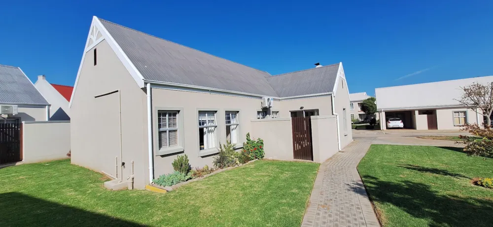 Retirement home for sale in Oudtshoorn North - 1OU1751930 Retirement home for sale in Oudtshoorn North - 1OU1751930
