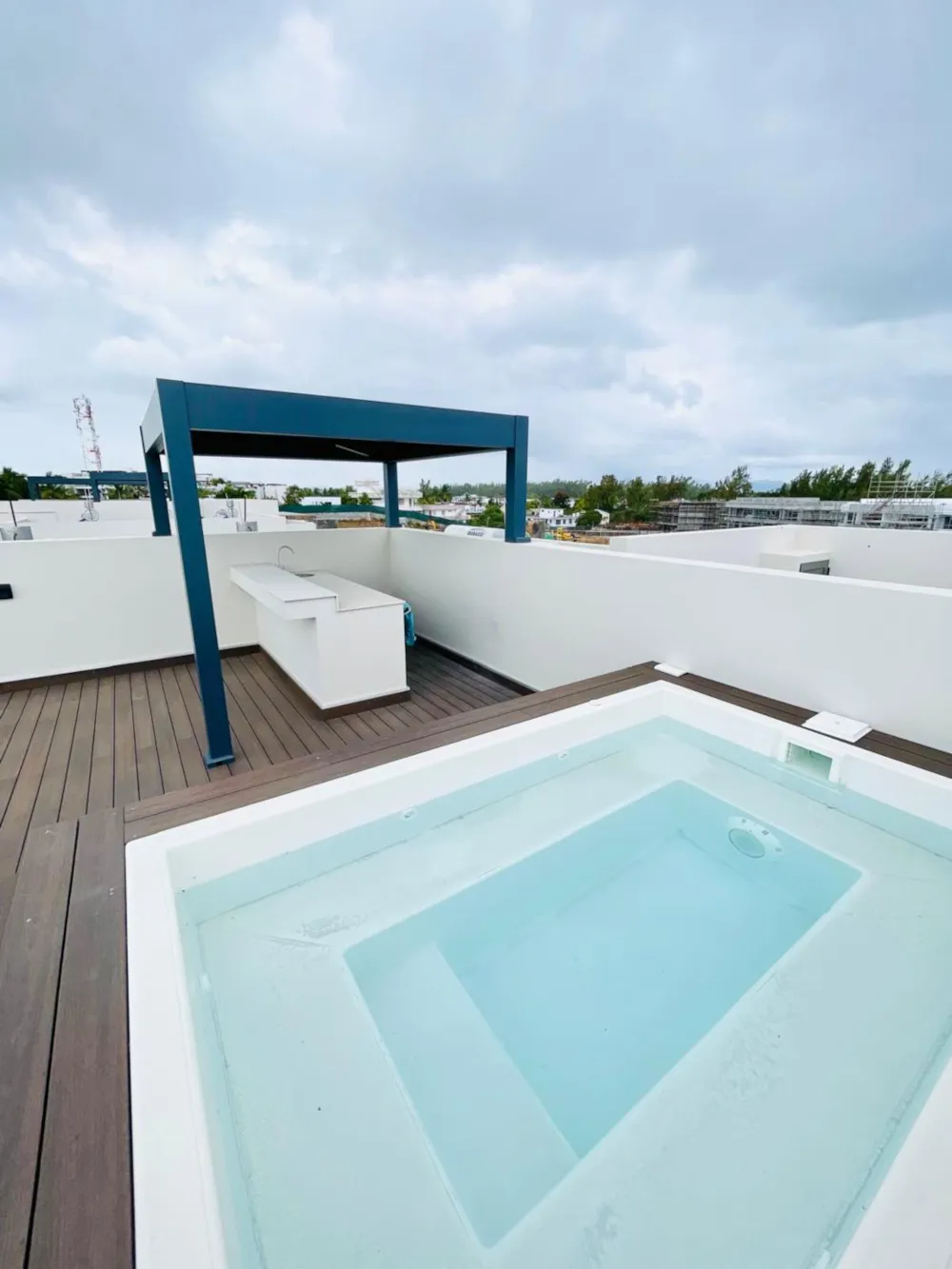 Apartment to rent in Pointe aux Canonniers, Mauritius - MPR1751808