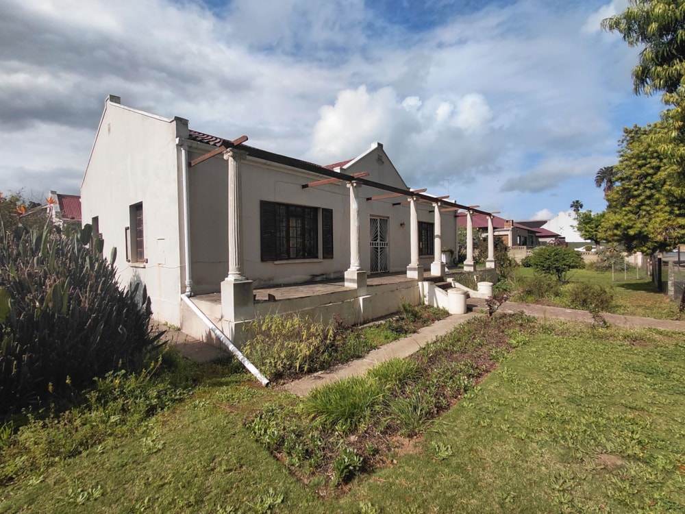 House for sale in Heidelberg, Garden Route - 1SR1752224 House for sale in Heidelberg, Garden Route - 1SR1752224