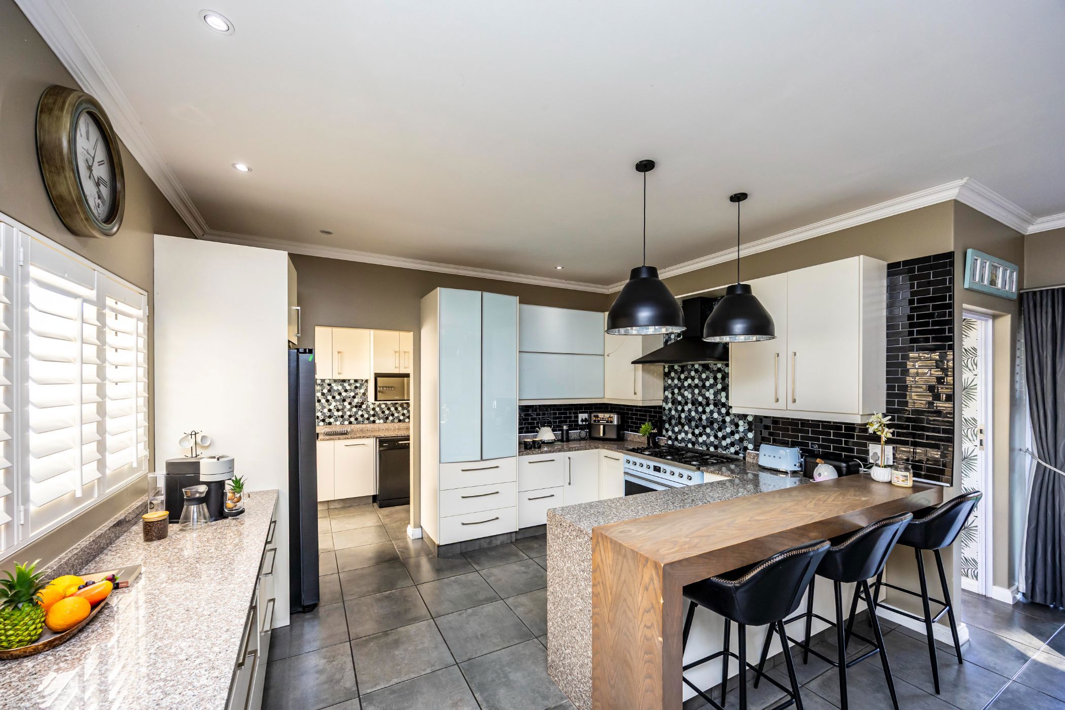 House for sale in Beacon Bay - 1EZ1751834