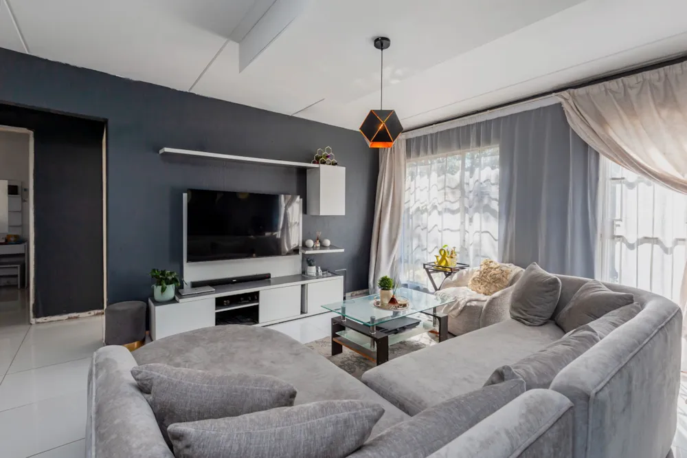 Townhouse for sale in Whitney Gardens - BED1752058