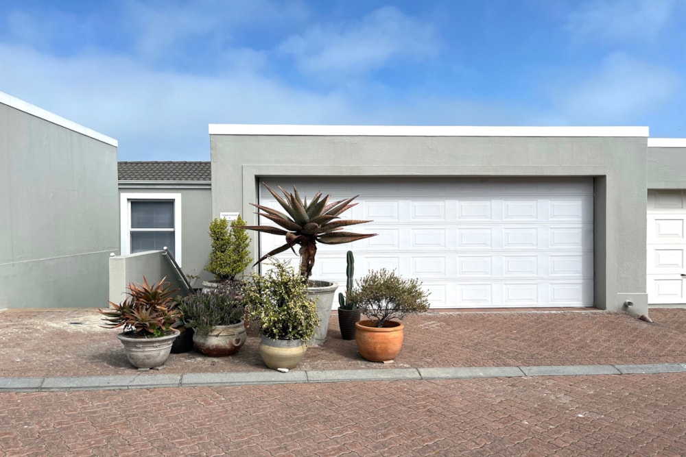 Townhouse to rent in Big Bay - 1TV1751923 Townhouse to rent in Big Bay - 1TV1751923