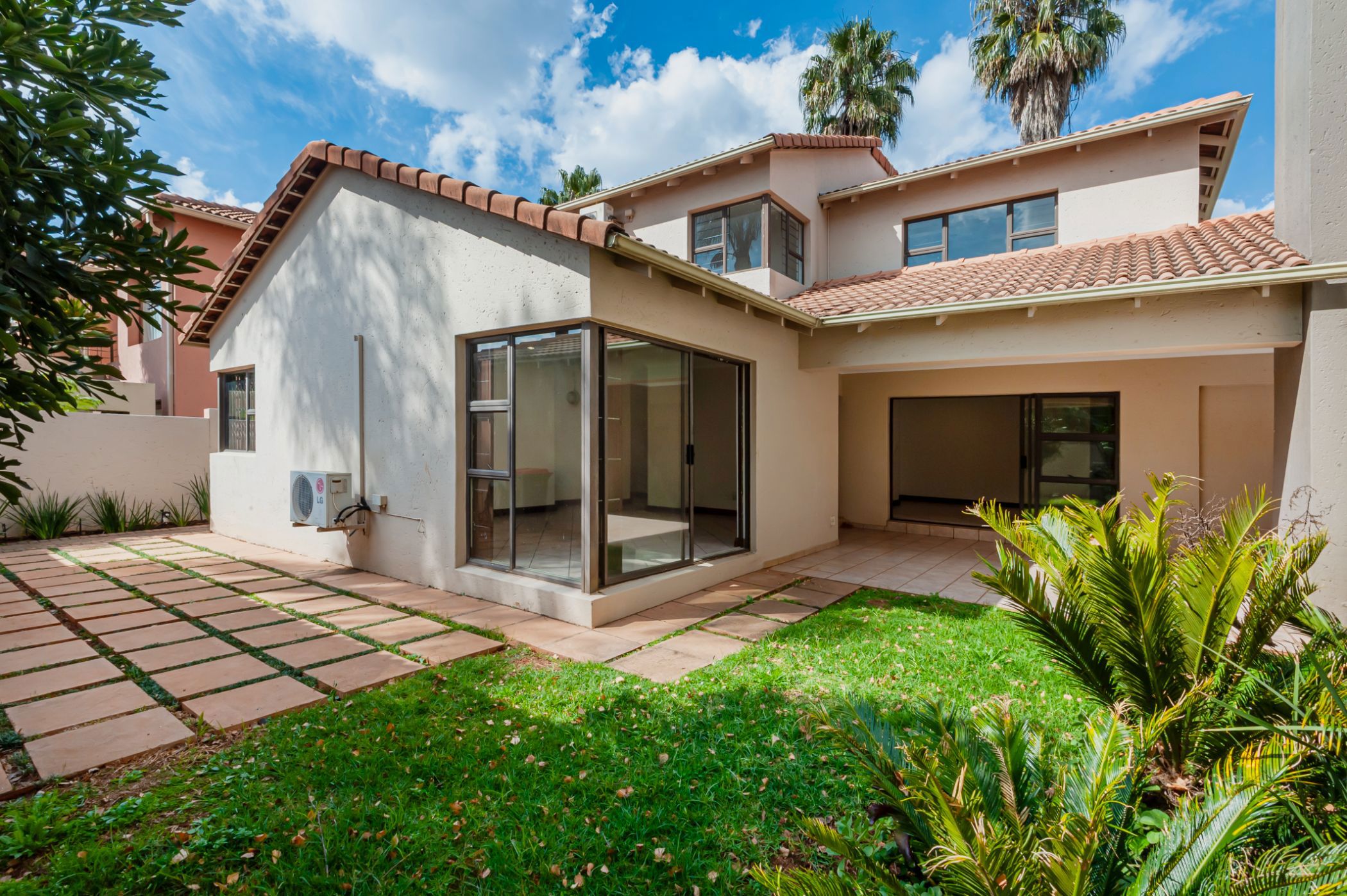 Cluster to rent in Oriel - BWL1751979