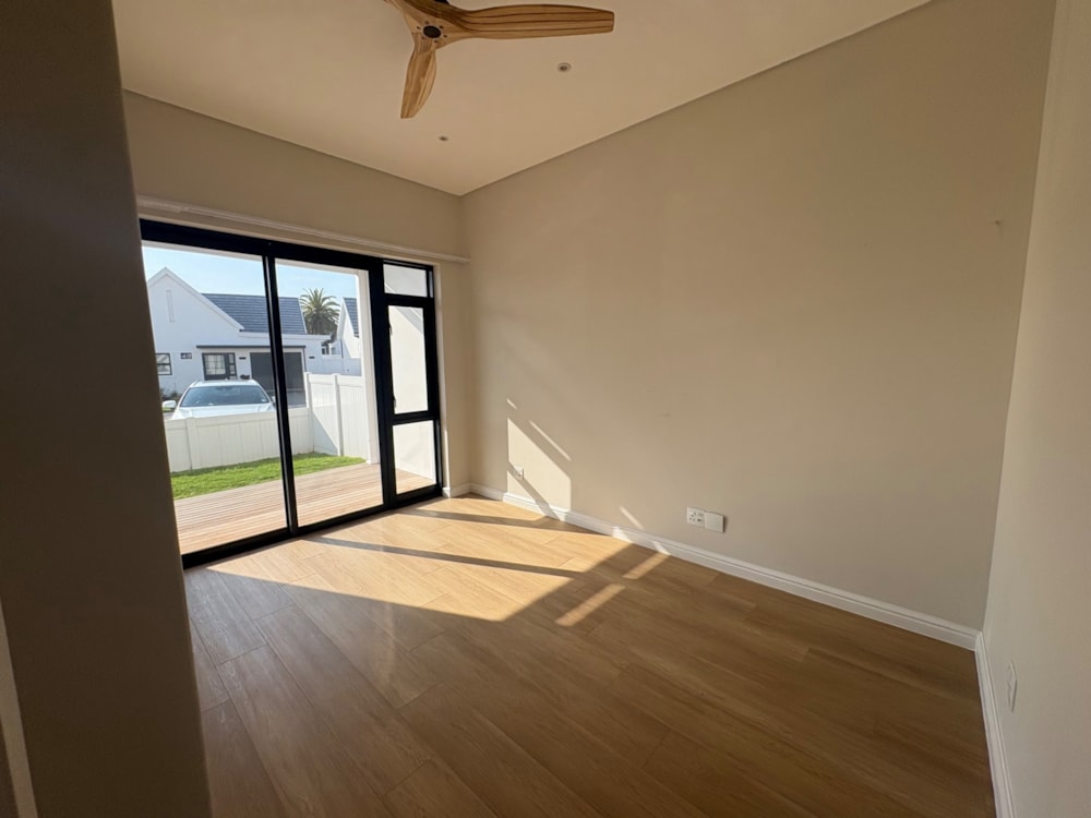 Retirement home to rent in Canals - 1SA1752000 Retirement home to rent in Canals - 1SA1752000
