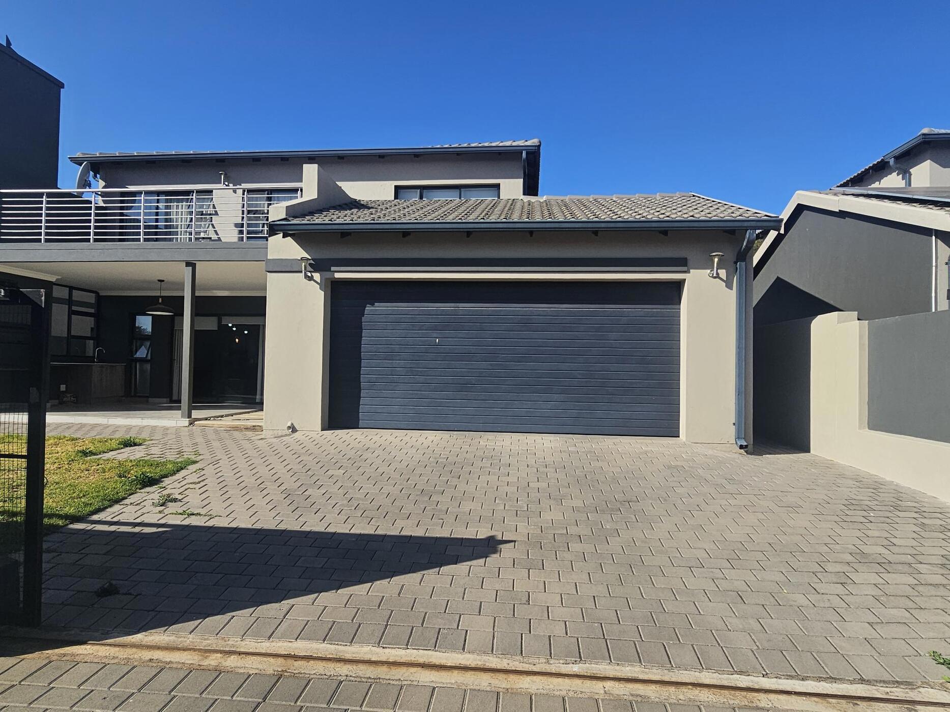 Double-storey house for sale in Kenley AH - PTM1752014