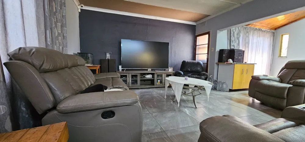 House for sale in Meyerton South - 1VT1752168 House for sale in Meyerton South - 1VT1752168