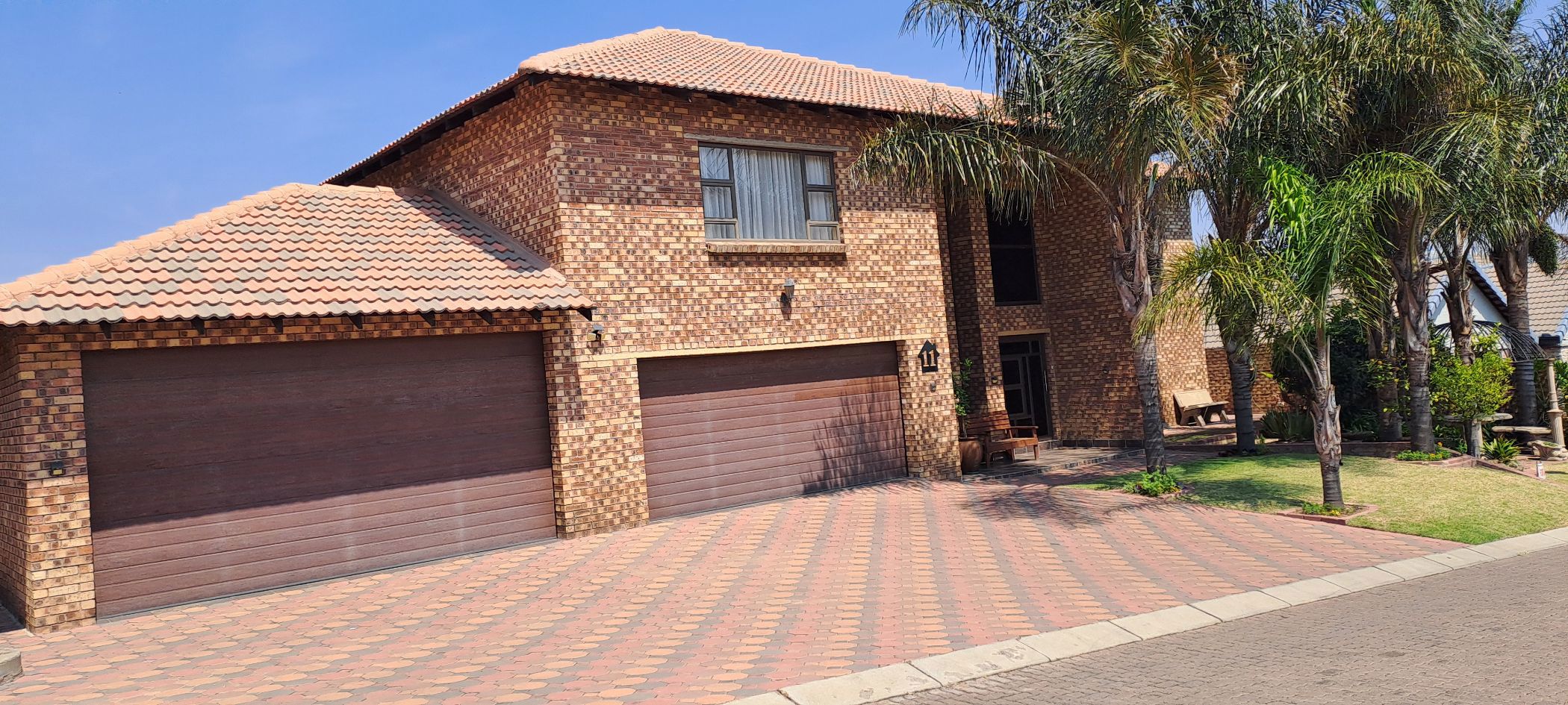 Double-storey house for sale in Roberts Estate - 1MD1752210