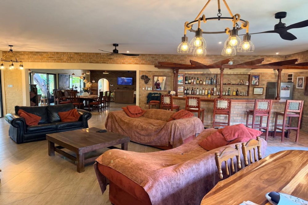 House for sale in Victoria Falls, Zimbabwe - 3ZB1752233 House for sale in Victoria Falls, Zimbabwe - 3ZB1752233