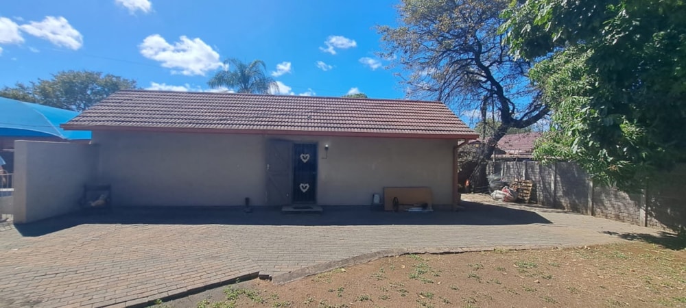 House for sale in Phalaborwa - 1PW1752093