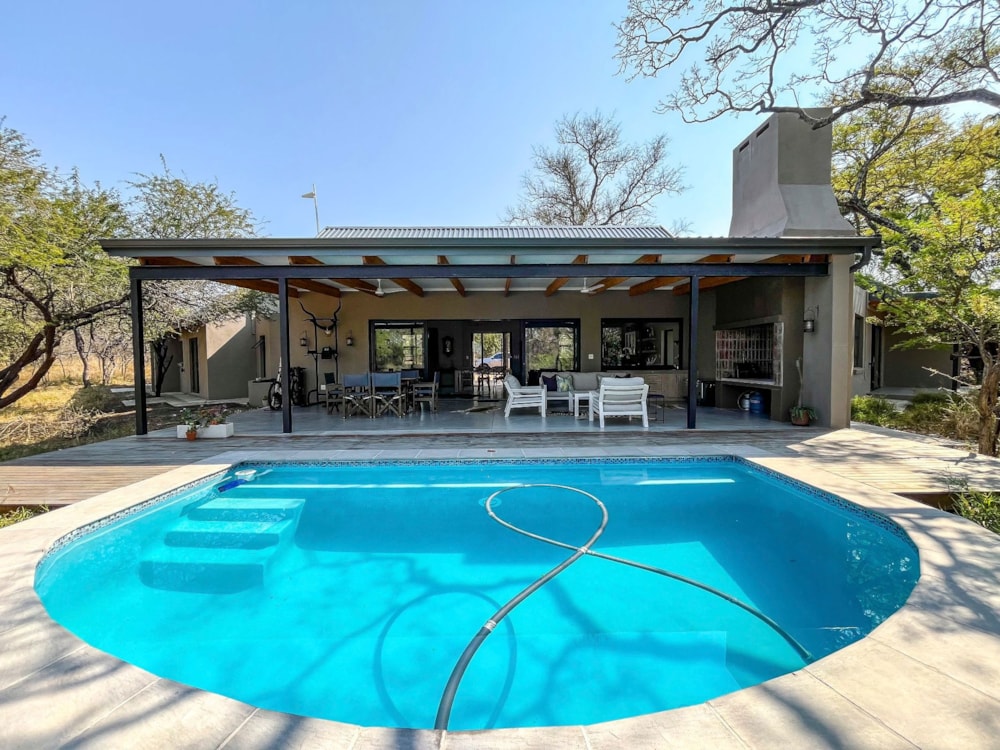 House for sale in Moditlo Nature Reserve - 1HS1752182