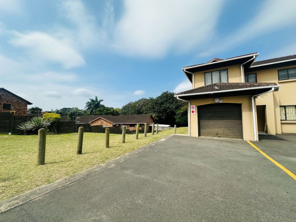 Double-storey apartment for sale in Arboretum, Richards Bay - 1RY1752261 Double-storey apartment for sale in Arboretum, Richards Bay - 1RY1752261