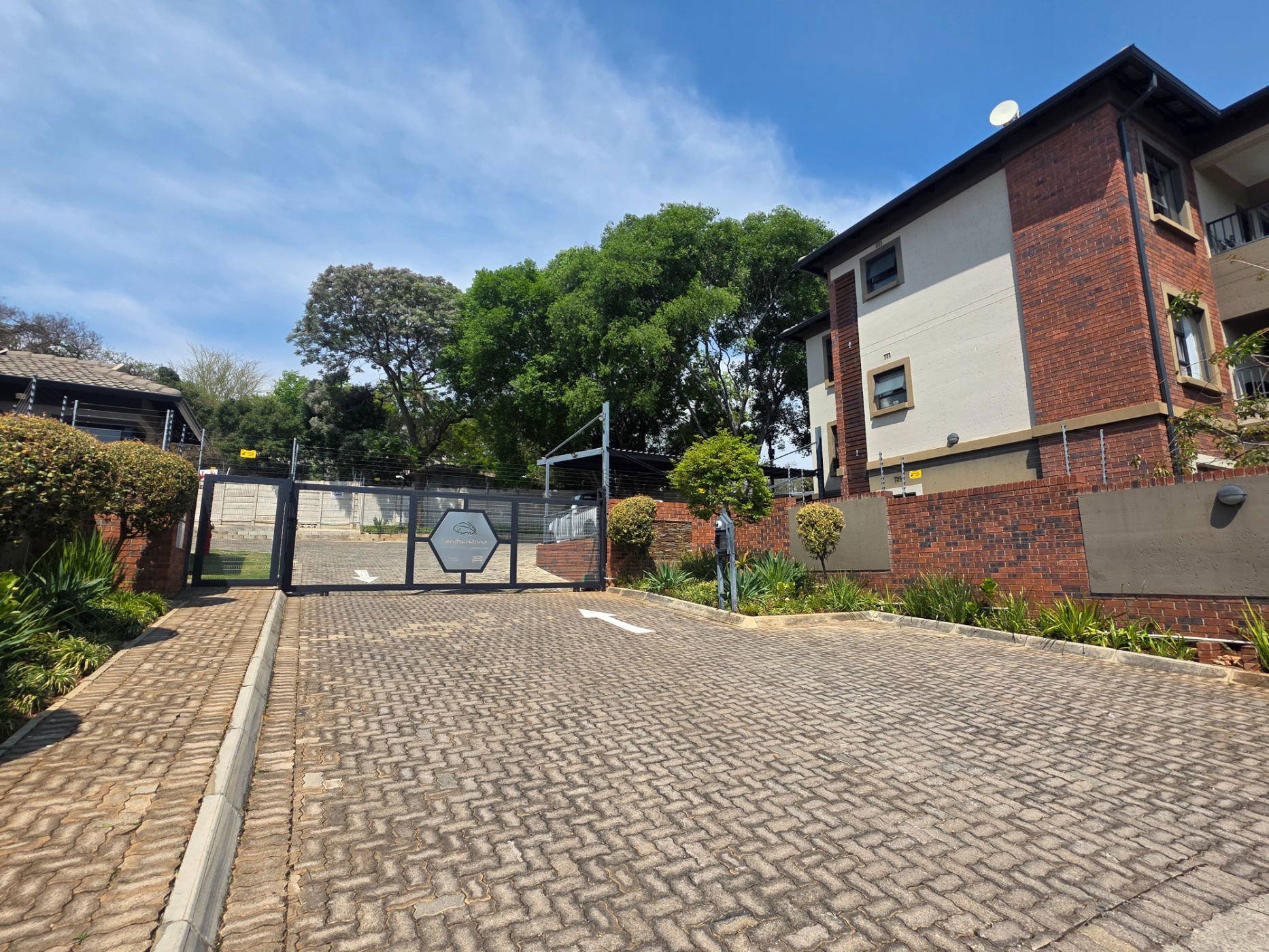 Apartment to rent in Craighall Park - JBL1752353