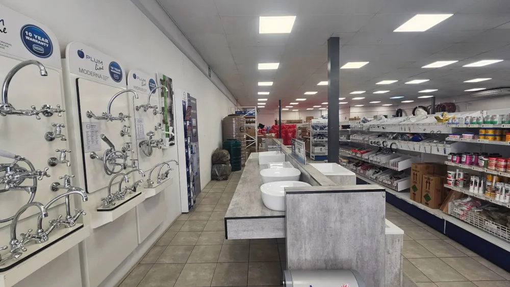 Commercial retail property to rent in Durban - 1DBN1752211 Commercial retail property to rent in Durban - 1DBN1752211
