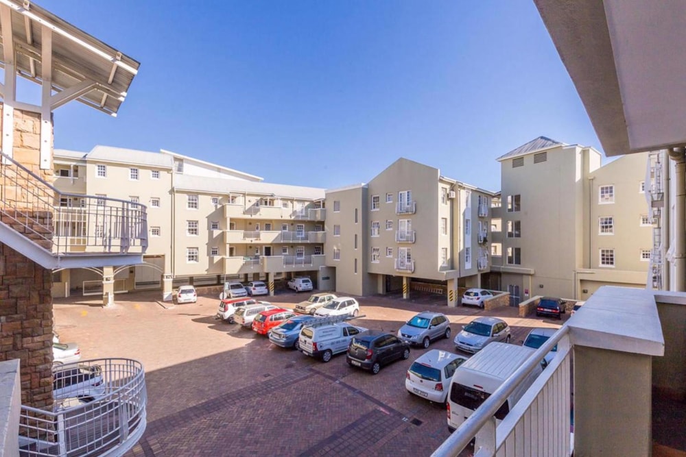 Apartment for sale in Stellenbosch Central - ST1752272