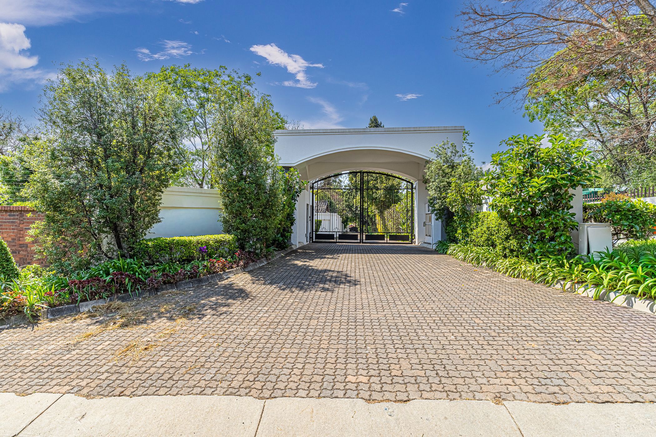 Residential vacant land for sale in Bryanston - HP1752564