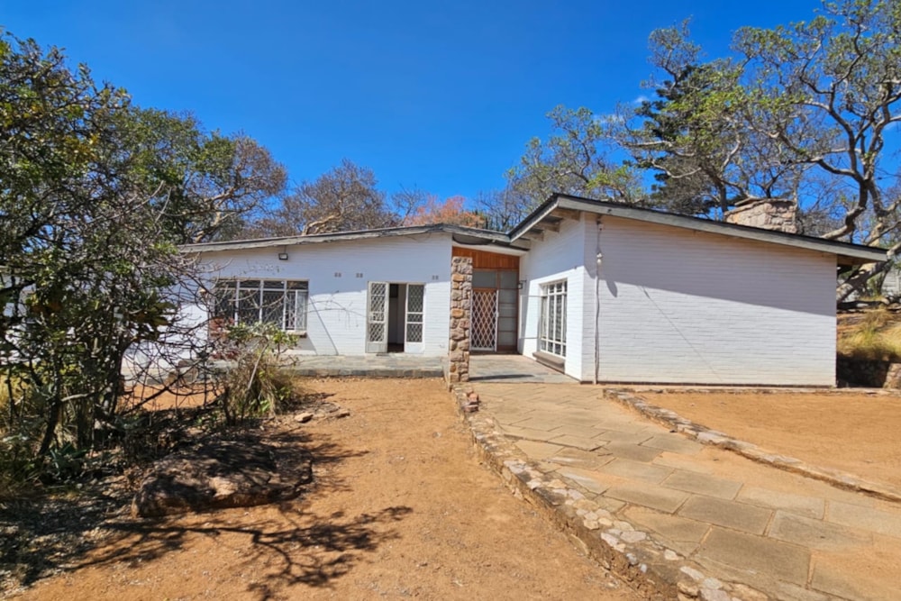 House for sale in Burnside, Bulawayo, Zimbabwe - 3ZB1752294 House for sale in Burnside, Bulawayo, Zimbabwe - 3ZB1752294