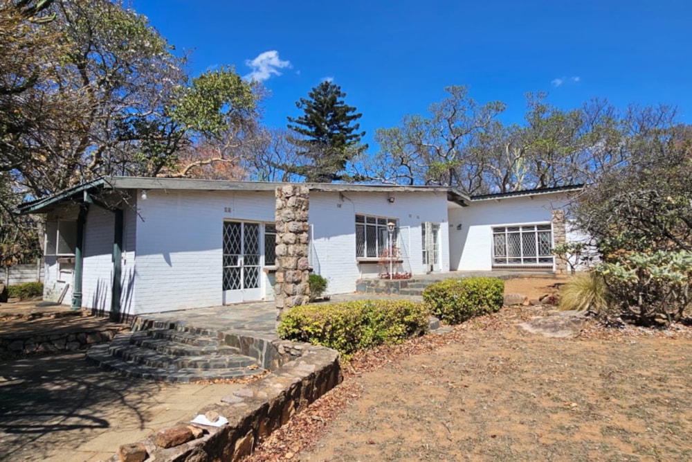 House for sale in Burnside, Bulawayo, Zimbabwe - 3ZB1752294 House for sale in Burnside, Bulawayo, Zimbabwe - 3ZB1752294