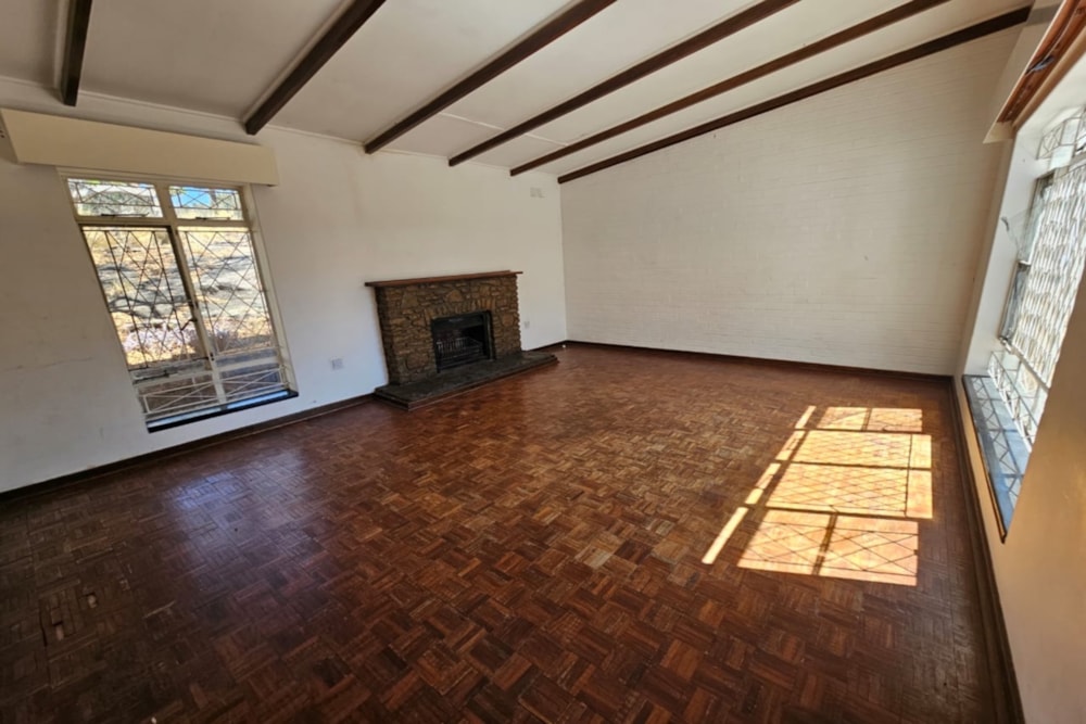House for sale in Burnside, Bulawayo, Zimbabwe - 3ZB1752294 House for sale in Burnside, Bulawayo, Zimbabwe - 3ZB1752294