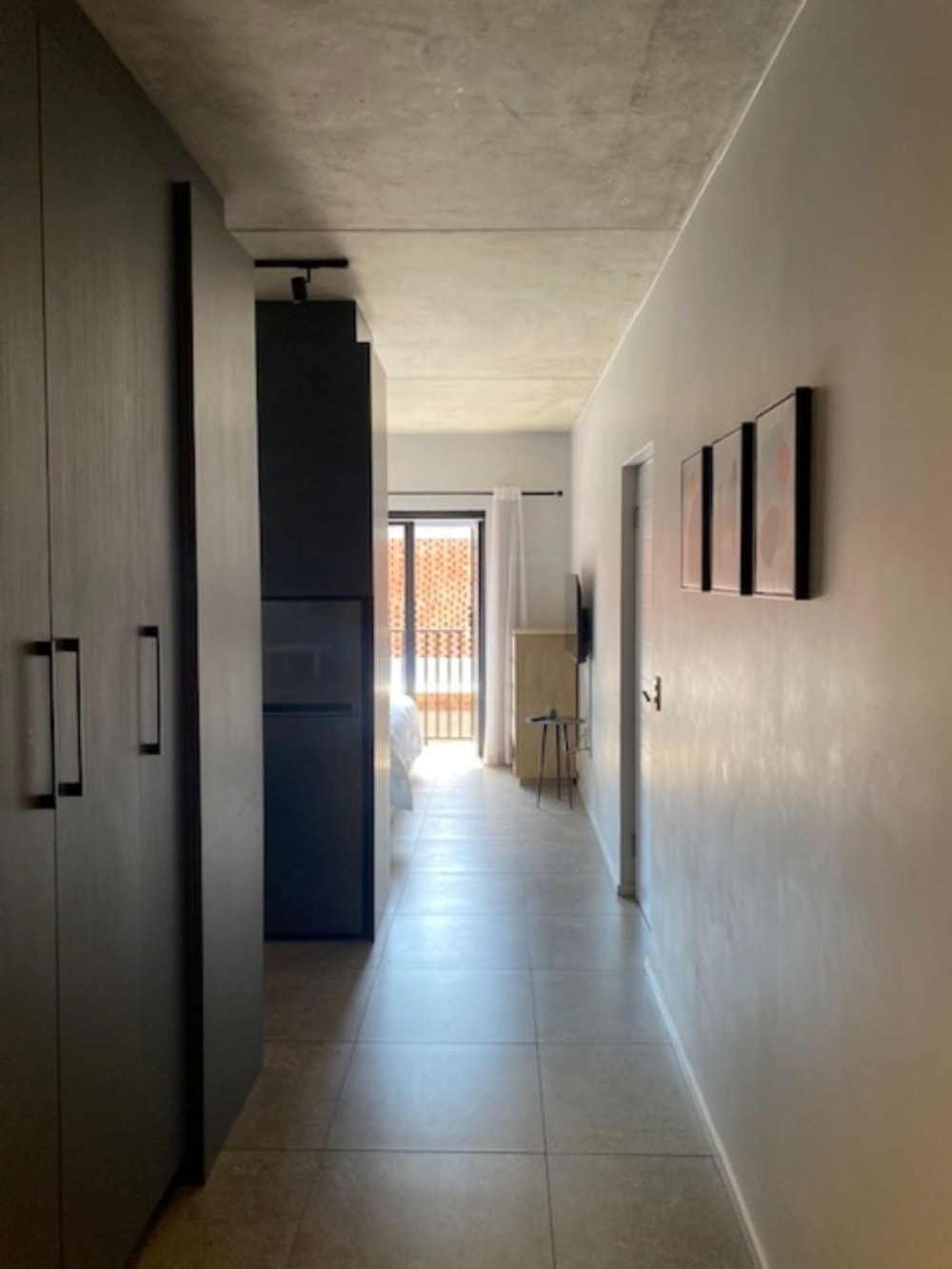 Bachelor apartment to rent in Hyde Park, Sandton - JBL1752515 Bachelor apartment to rent in Hyde Park, Sandton - JBL1752515