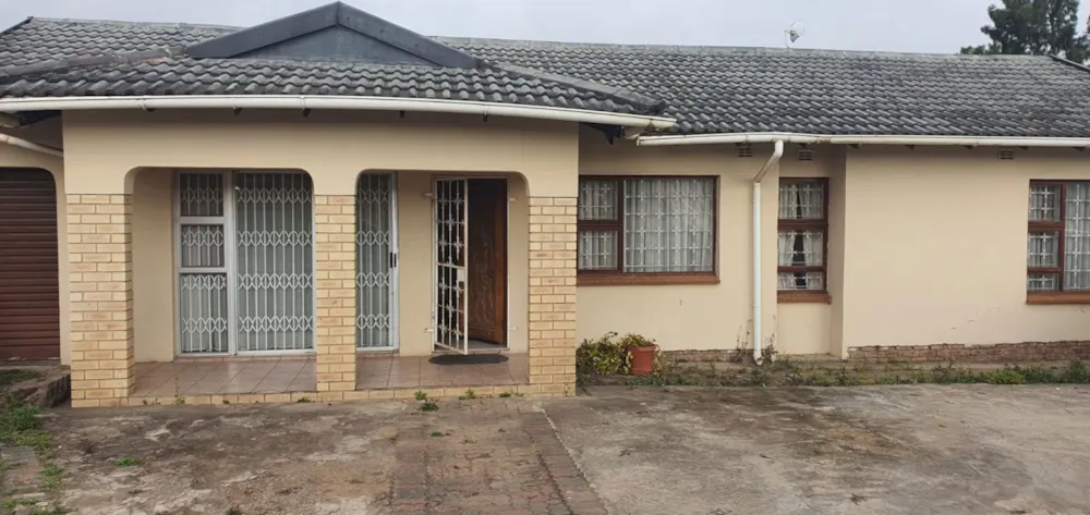House for sale in Hillcrest, Mthatha - 1MH1755561 House for sale in Hillcrest, Mthatha - 1MH1755561