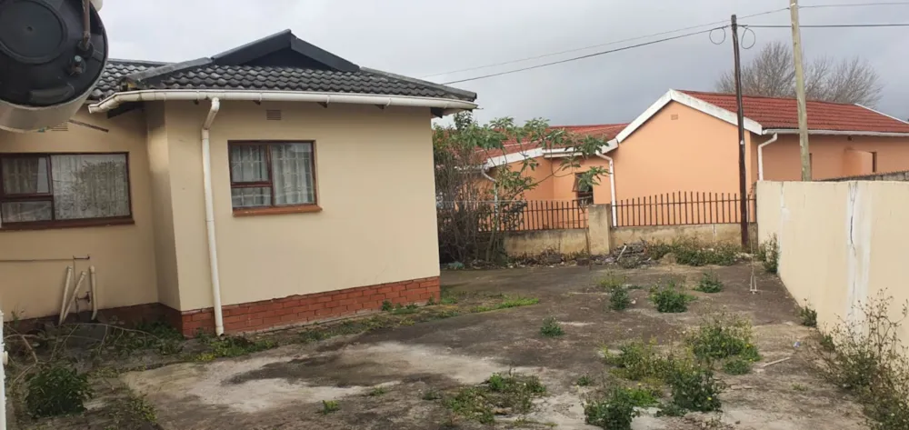 House for sale in Hillcrest, Mthatha - 1MH1755561 House for sale in Hillcrest, Mthatha - 1MH1755561