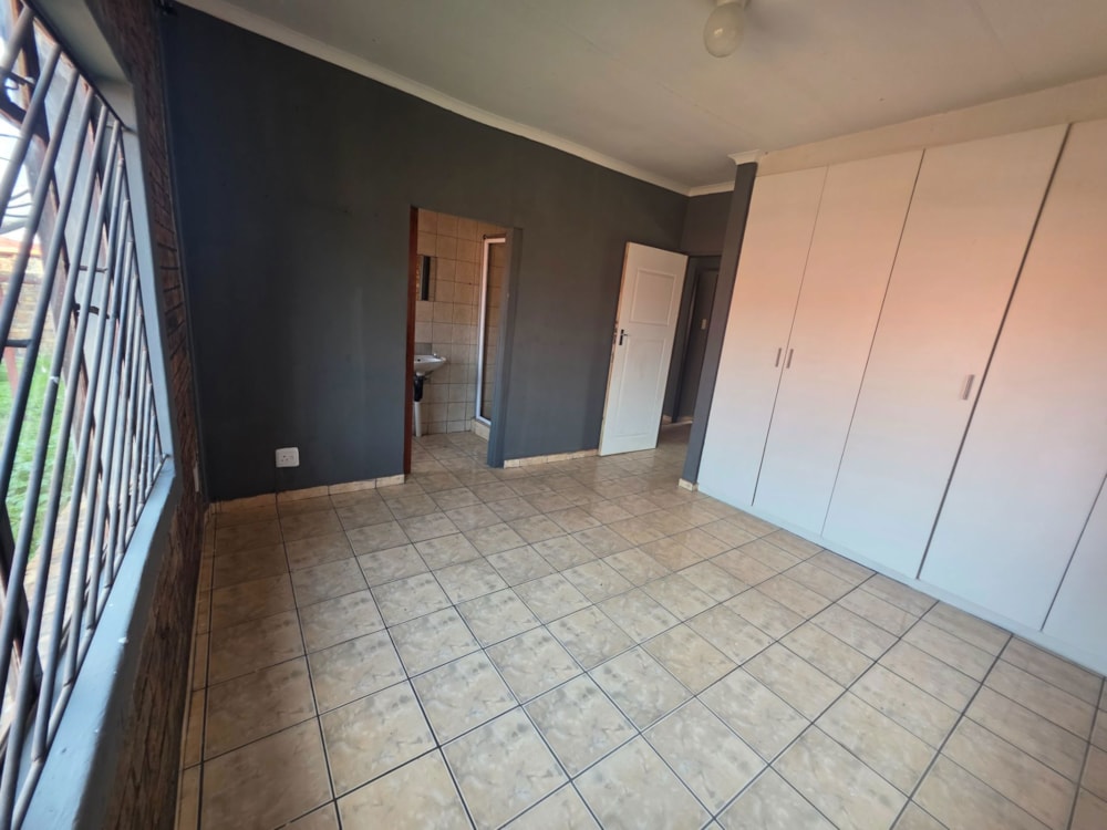 Apartment for sale in Amajuba Park - 1NW1752503 Apartment for sale in Amajuba Park - 1NW1752503