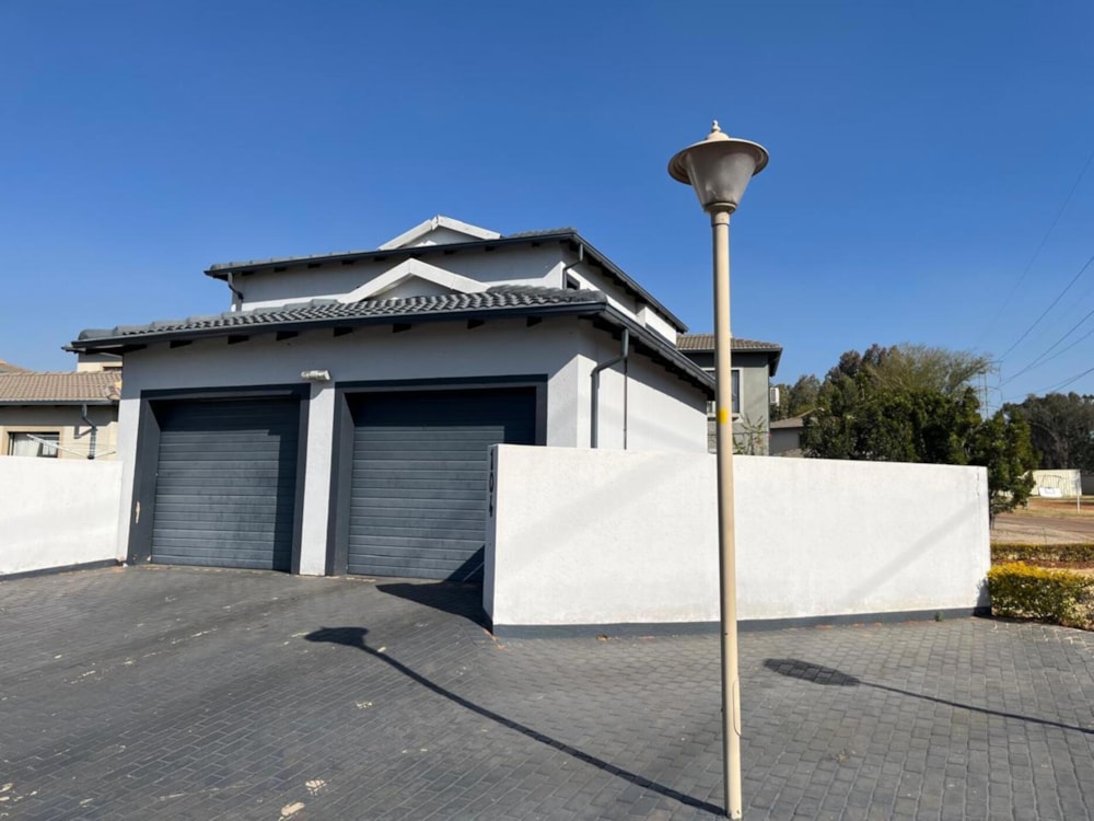 Double-storey house for sale in Amandasig - PTM1752471 Double-storey house for sale in Amandasig - PTM1752471