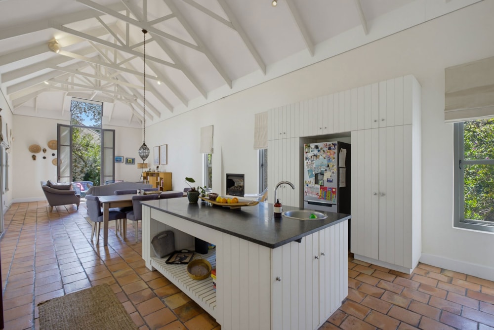Cottage to rent in Parktown - JBL1752808 Cottage to rent in Parktown - JBL1752808