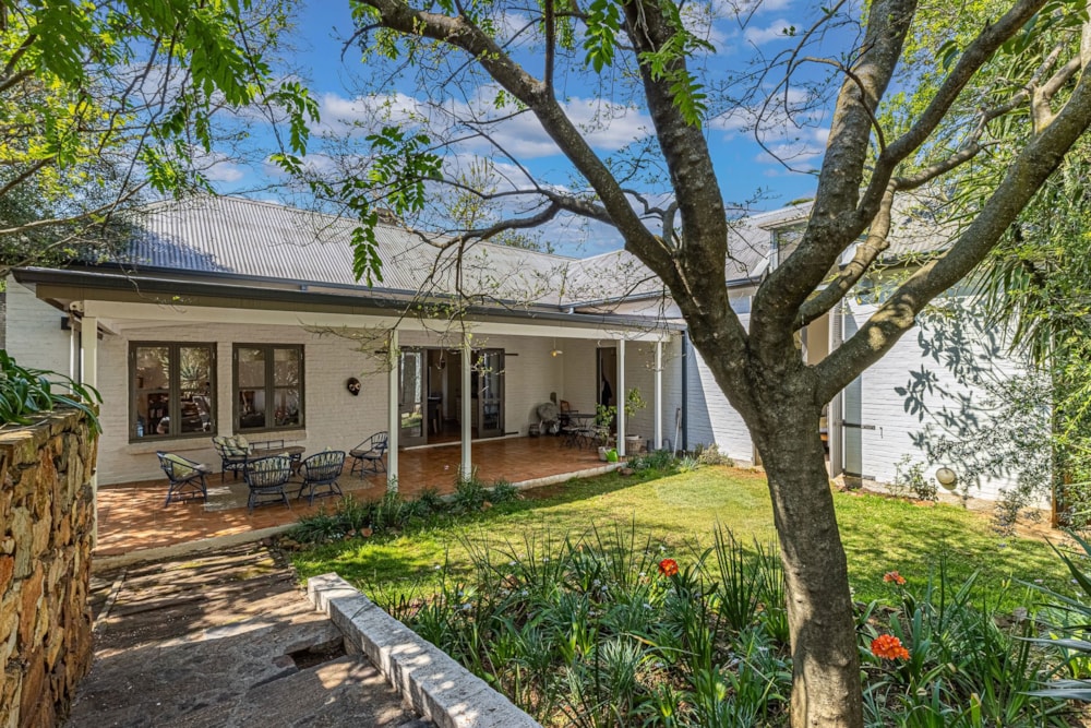 Cottage to rent in Parktown - JBL1752808 Cottage to rent in Parktown - JBL1752808