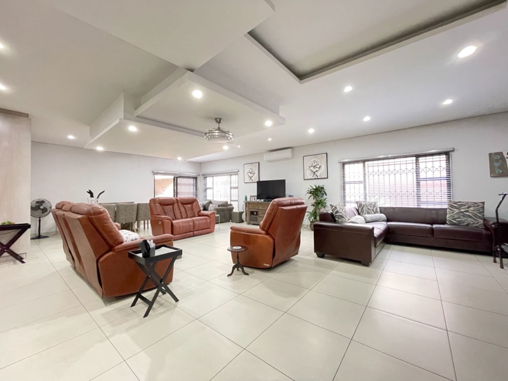 Townhouse for sale in  Vanderbijlpark SW 5 - 1VT1752488