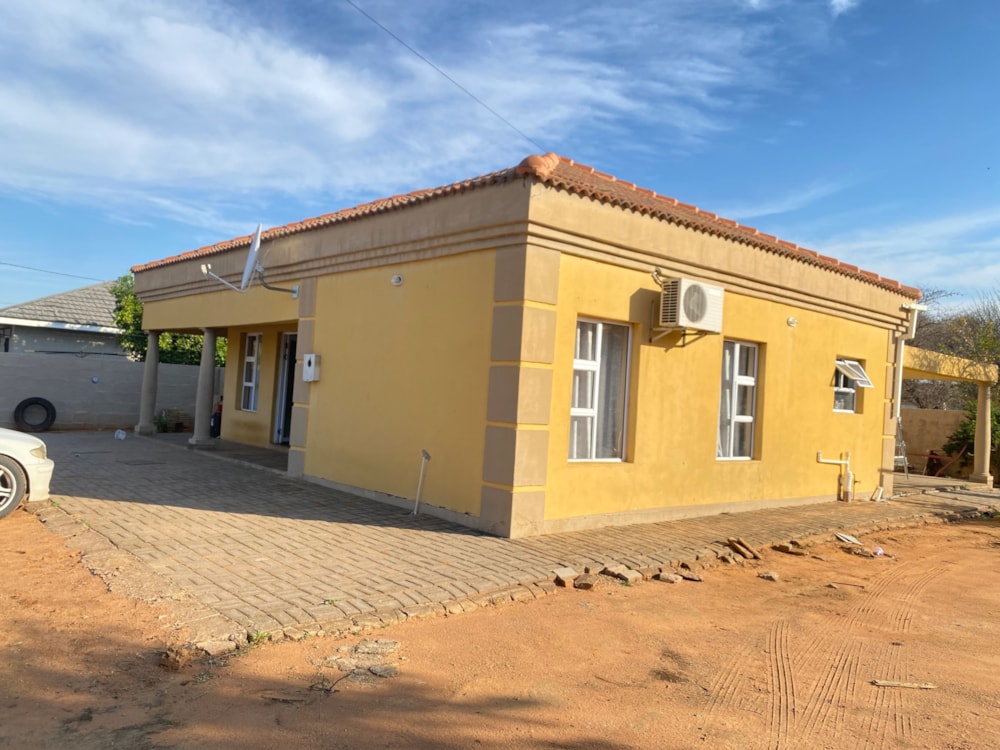House for sale in Gaborone North, Botswana - 3BO1754276