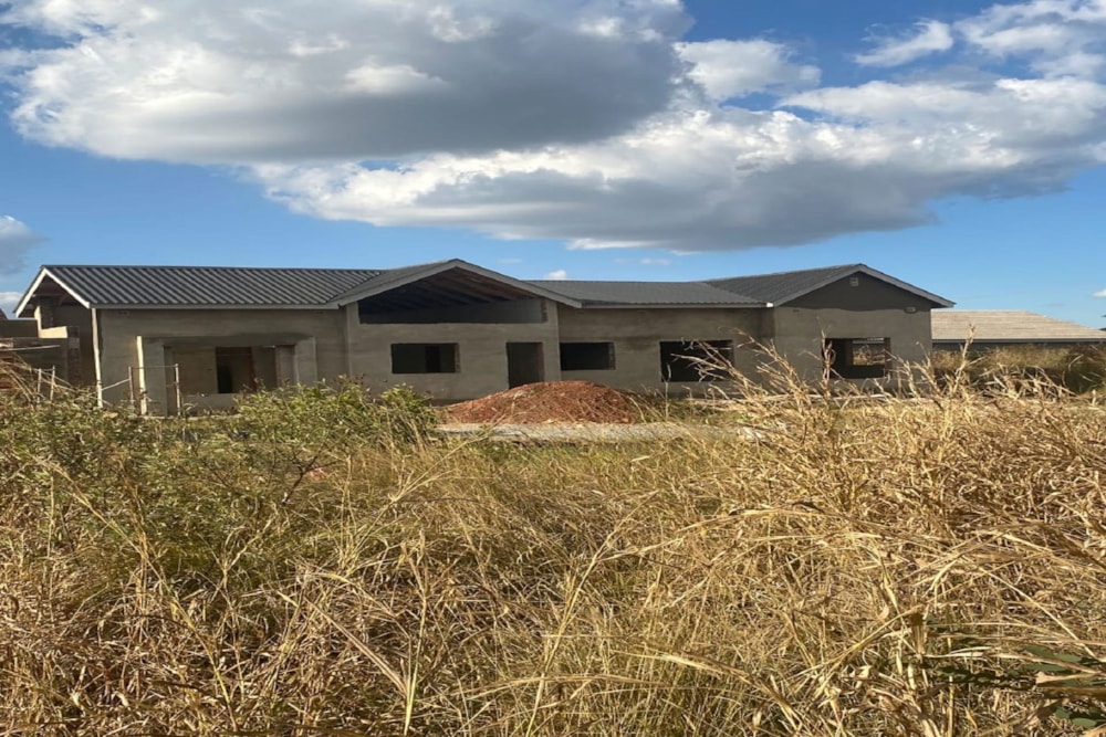 House for sale in Tynwald, Zimbabwe - 3ZB1752502 House for sale in Tynwald, Zimbabwe - 3ZB1752502