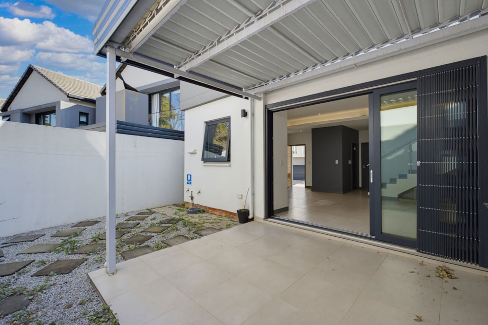 Townhouse to rent in Bryanston - JBL1752571 Townhouse to rent in Bryanston - JBL1752571