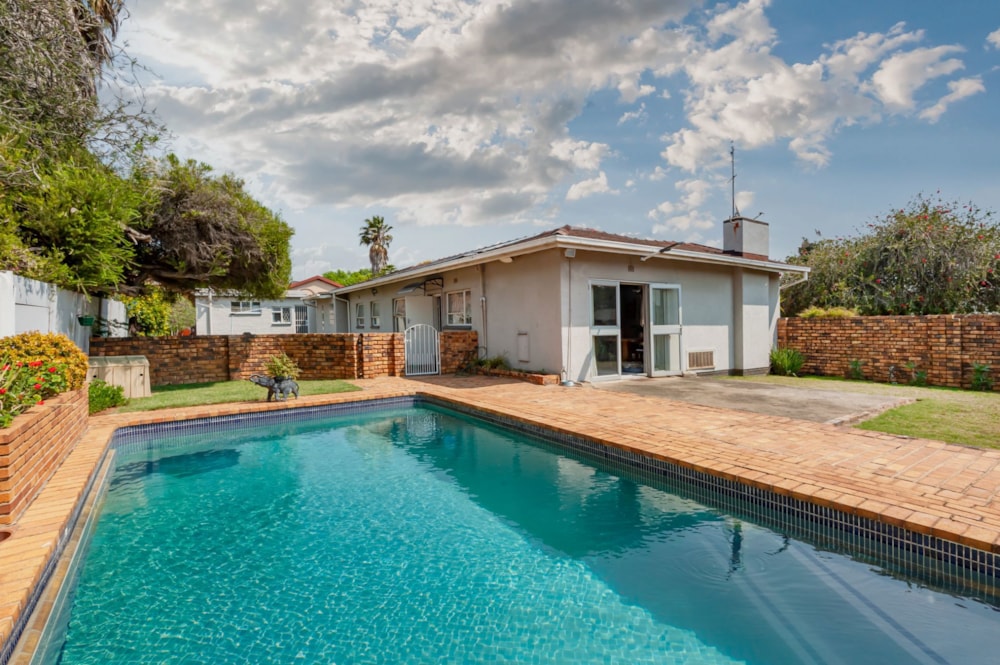 House for sale in The Hill, Johannesburg - 1GV1752575