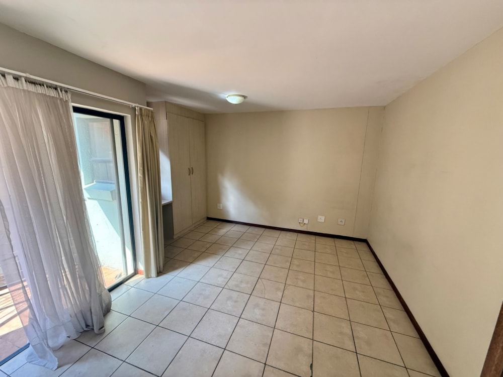 Bachelor apartment for sale in Die Bult, Potchefstroom - 1PCH1752654 Bachelor apartment for sale in Die Bult, Potchefstroom - 1PCH1752654