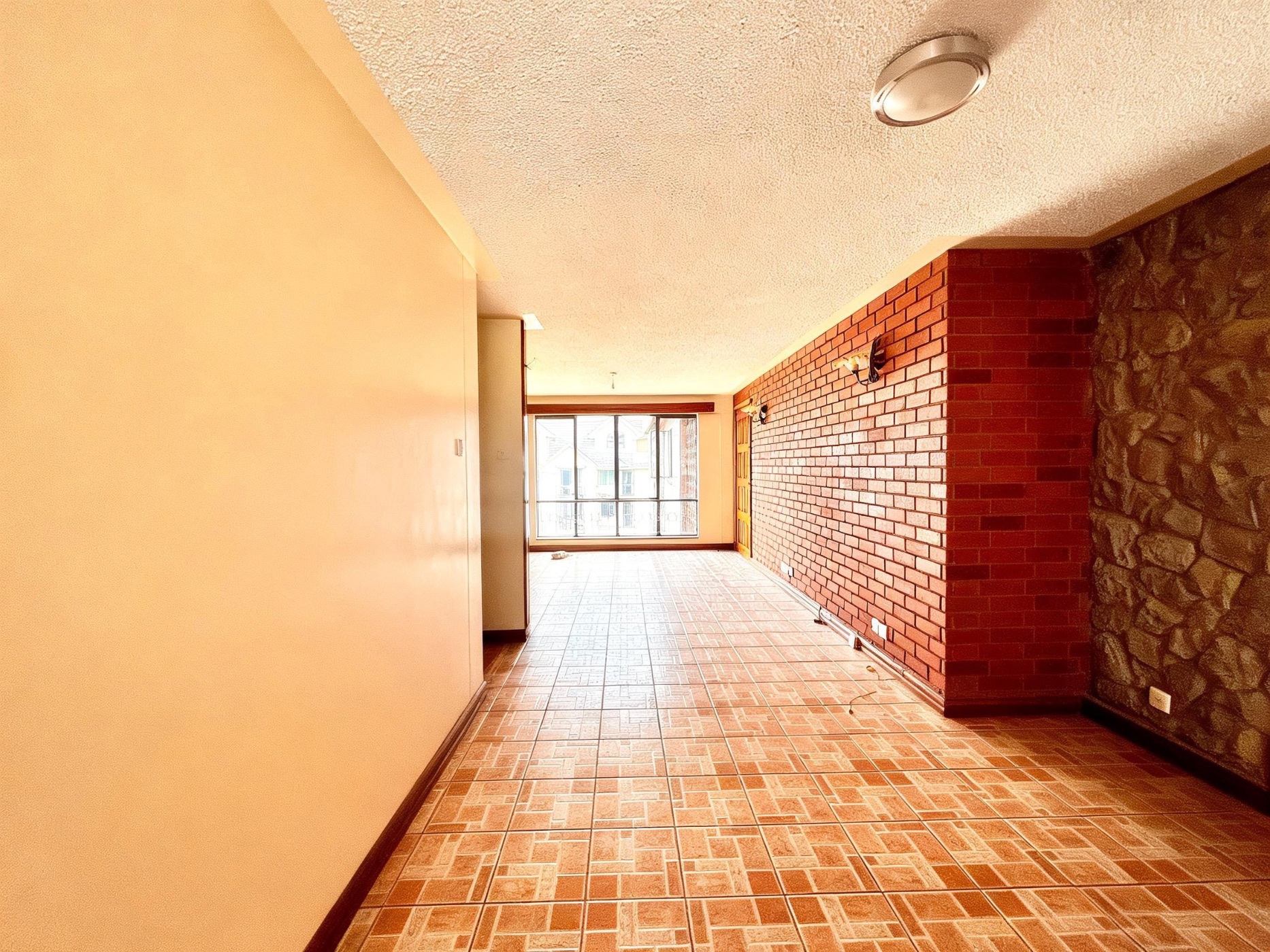 Apartment to rent in Kilimani, Kenya - 3KE1753656