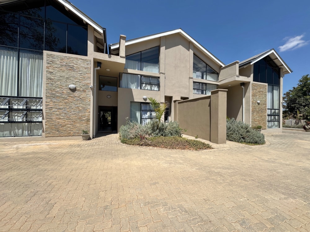 Double-storey apartment to rent in Kambanji, Zimbabwe - 3ZB1752675 Double-storey apartment to rent in Kambanji, Zimbabwe - 3ZB1752675