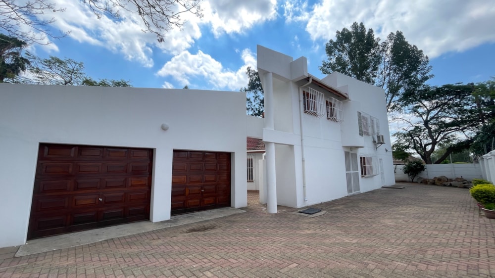 Double-storey house to rent in Gaborone West, Botswana - 3BO1752758