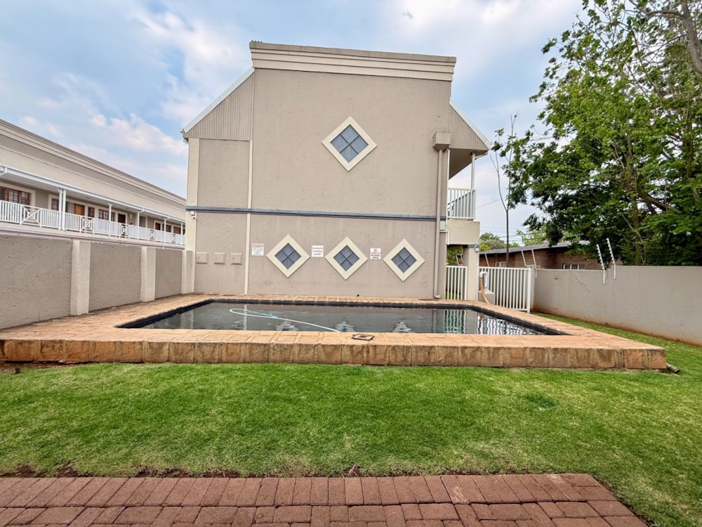 Apartment for sale in Die Bult, Potchefstroom - 1PCH1752801 Apartment for sale in Die Bult, Potchefstroom - 1PCH1752801