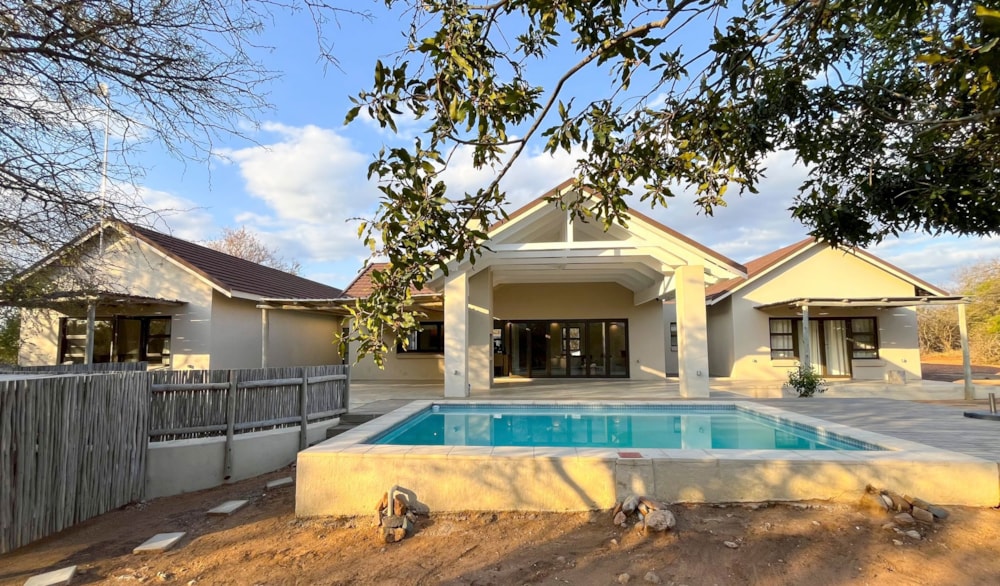 House for sale in Moditlo Nature Reserve - 1HS1752879 House for sale in Moditlo Nature Reserve - 1HS1752879