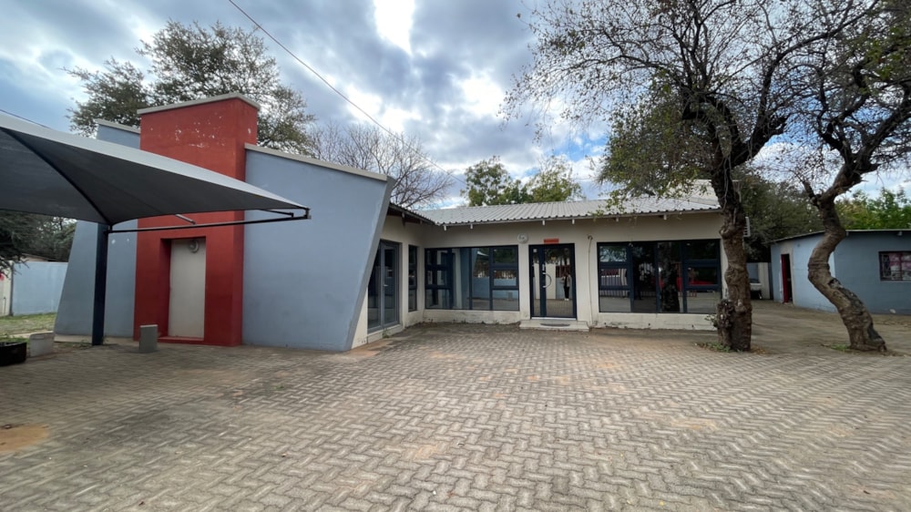 Commercial office to rent in Central Gaborone, Botswana - 3BO1752819 Commercial office to rent in Central Gaborone, Botswana - 3BO1752819