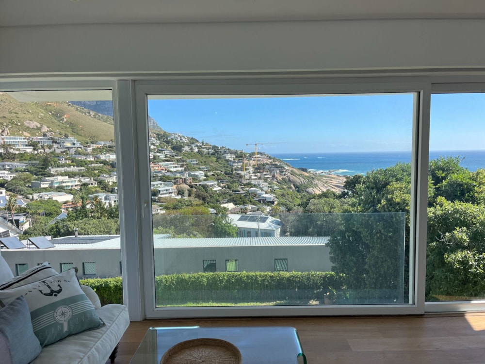 Beachfront villa to rent in Llandudno - HYL1752919 Beachfront villa to rent in Llandudno - HYL1752919