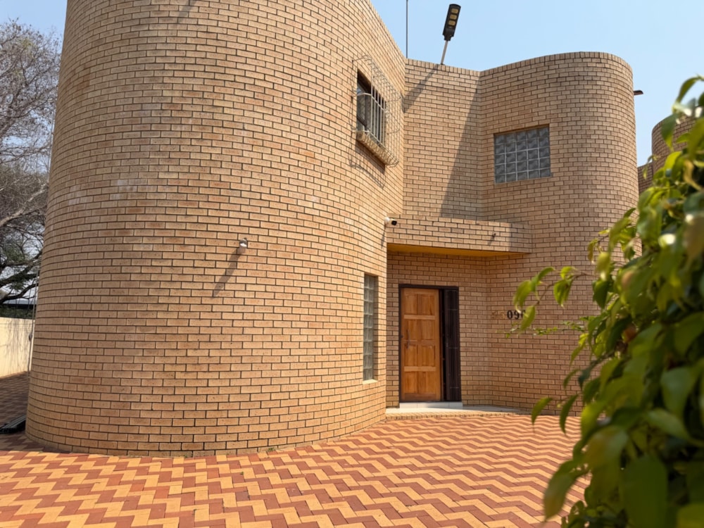 House to rent in Gaborone, Botswana - 3BO1752870 House to rent in Gaborone, Botswana - 3BO1752870