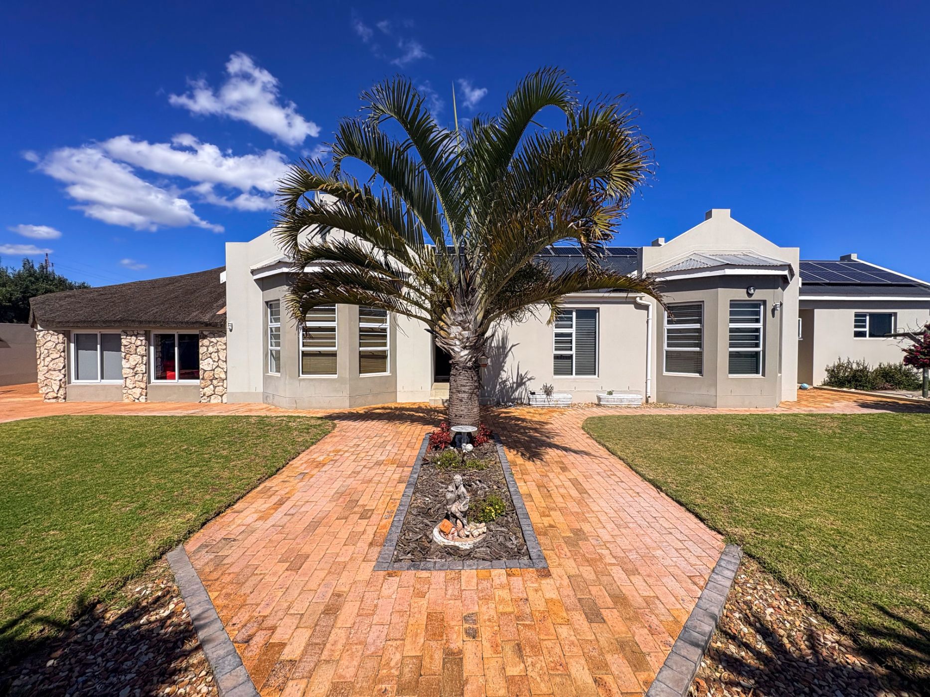 House to rent in Longacres - LBL1752895