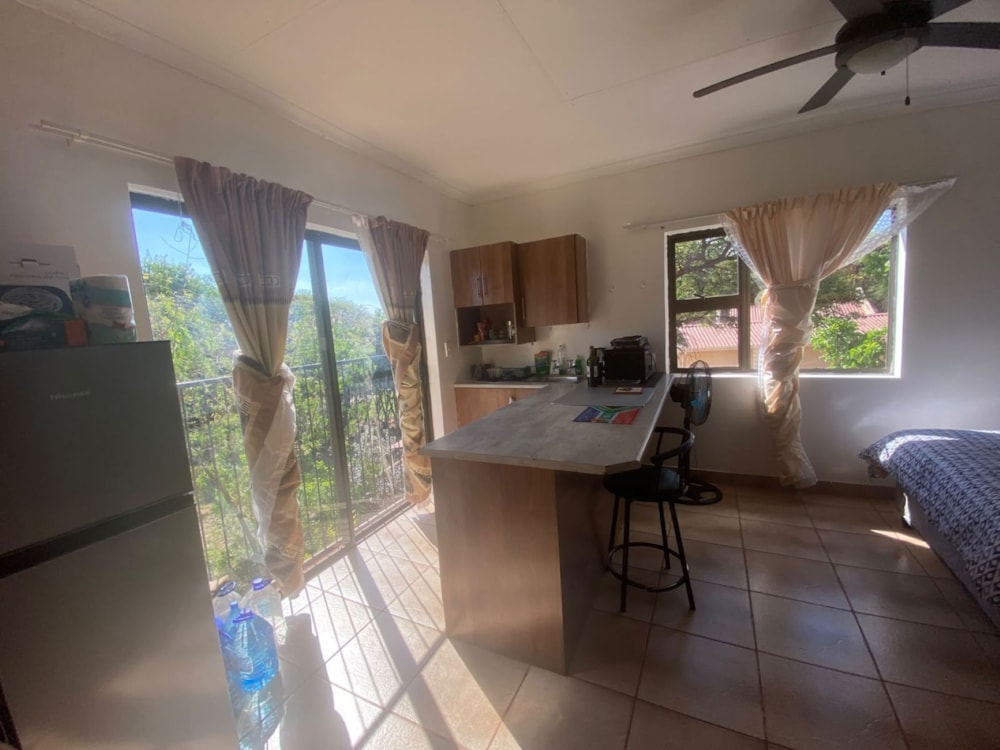 Bachelor apartment to rent in Kathu - 1RN1753075 Bachelor apartment to rent in Kathu - 1RN1753075