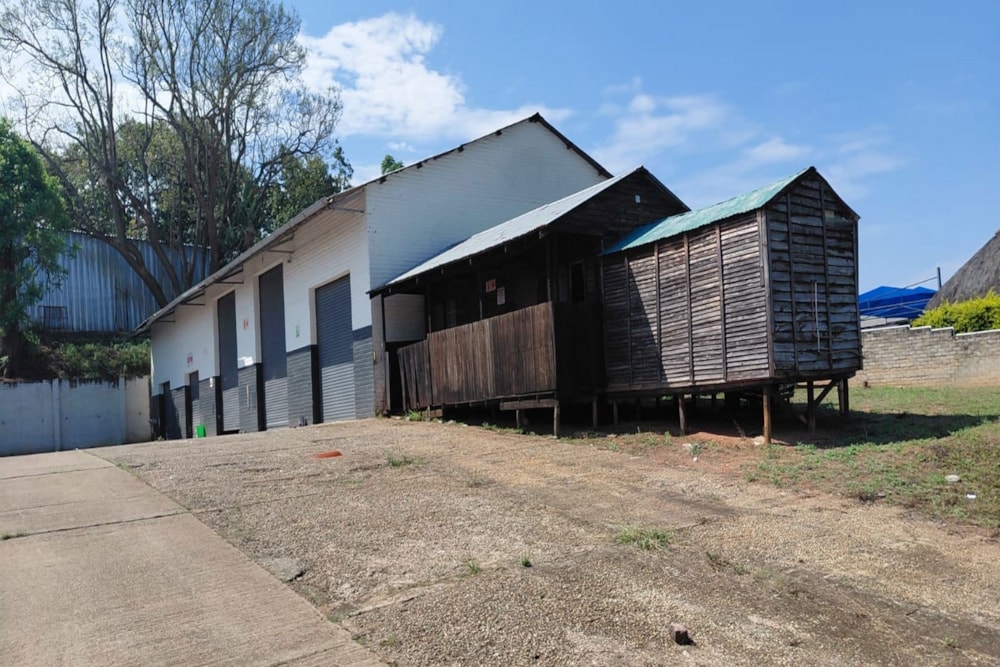 Commercial Building for sale in White River - 1WR1753021