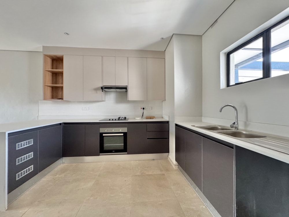 Apartment to rent in Highlands, Zimbabwe - 3ZB1753047